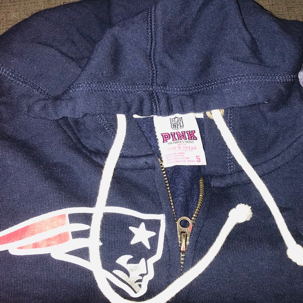 VS PINK & NFL Patriots Zip-Up Hooded Sweatshirt - Picture 1 of 7